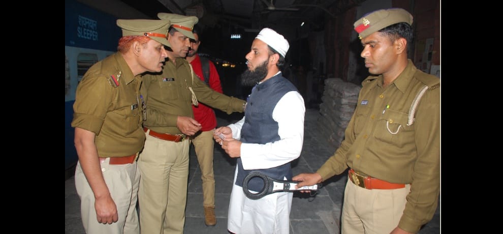 After the bombing in Bhopal-Ujjain Passenger, alerts on stations, mall-multiplex