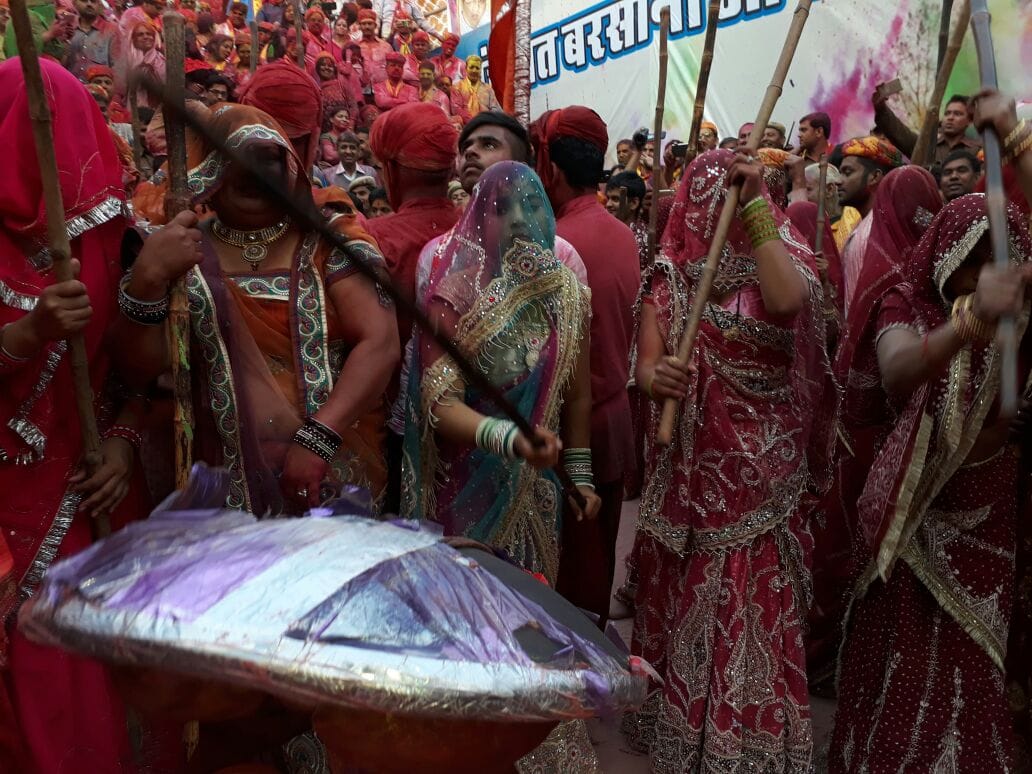 Lathmar Holi: pictures show incredible festival of colour in Barsana UP