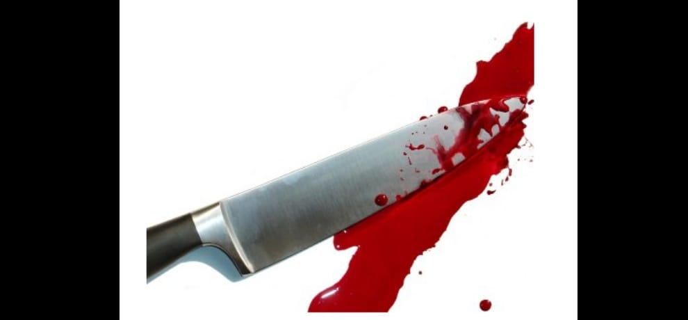 A kidnapped schoolgirl returned home after five hours with a knife stained knife