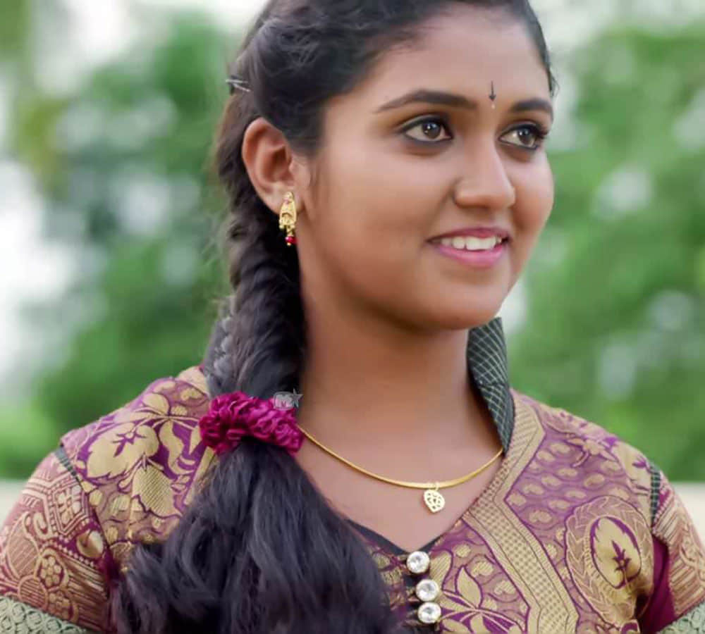 film sairat actress rinku rajguru appears for 10th class exam
