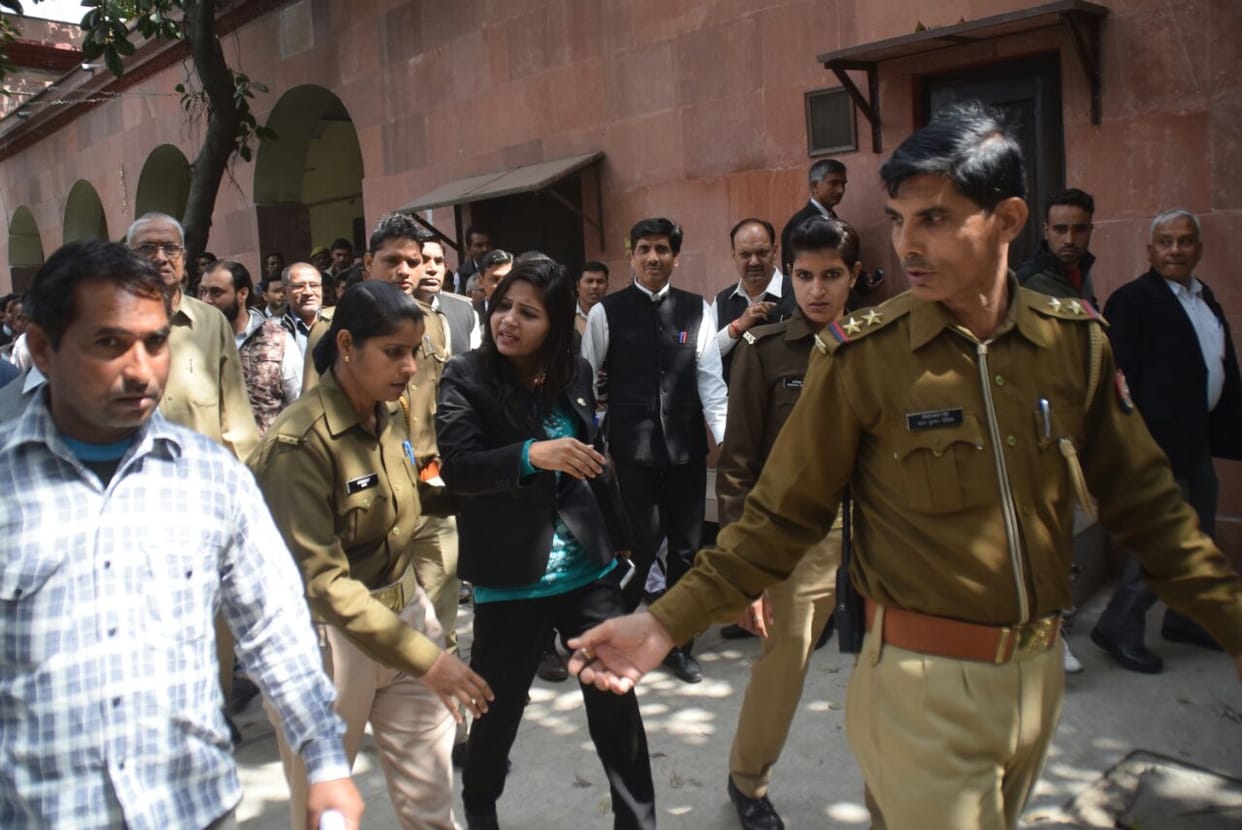 In the court lawyers beaten the Inspector