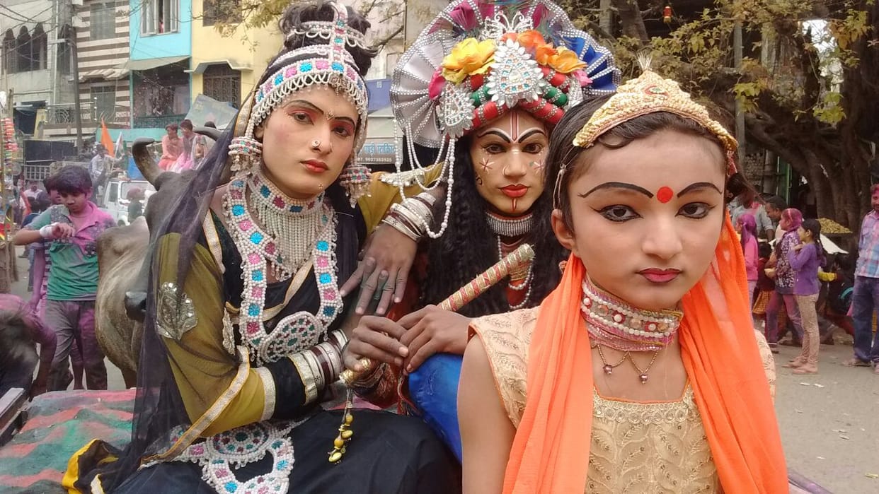 Paraad Ekadashi Passion, view Photos 