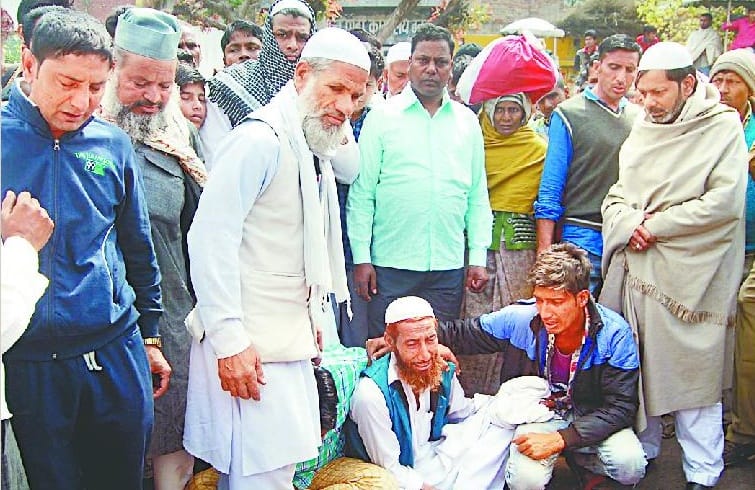 Kishore's death by crushing truck, commotion