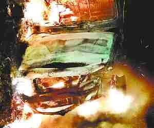 Women dies in accident,highway jam