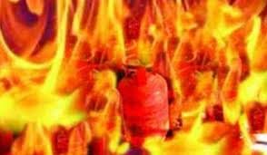 mother and son died in cauhgt of fire due to gas leakes