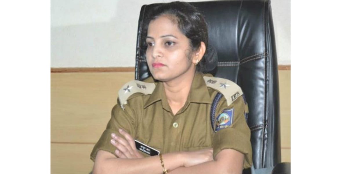 Himachal Government 7 IPS and 8 HPS officers transfer