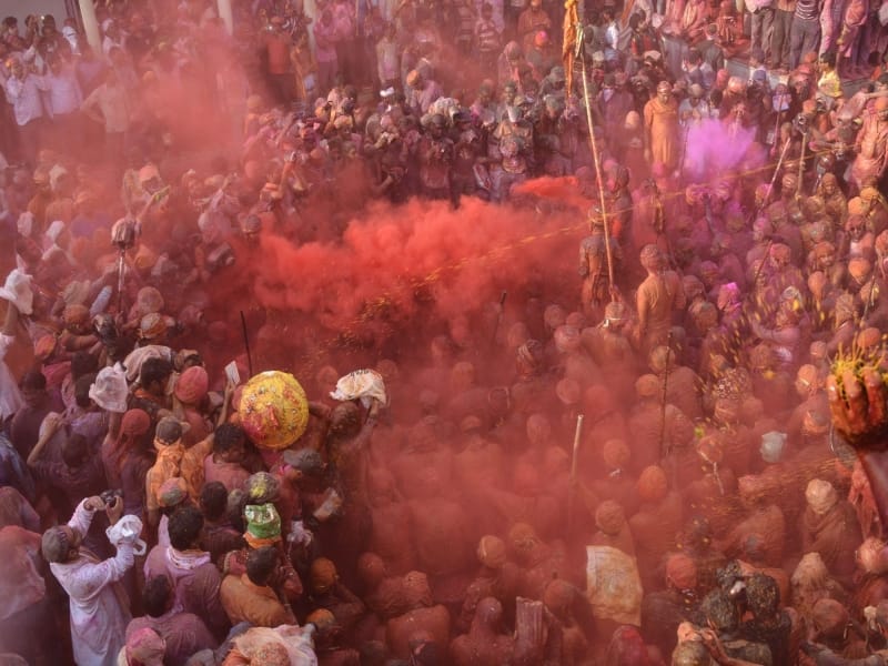 lathamar holi celebration in nandgaon