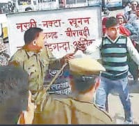 fatehabad, police, beaten, youth,   harayana