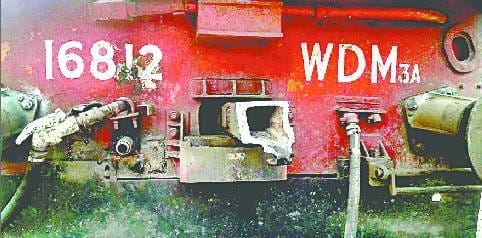 Coupling breaks in two parts, the special cargo wagon