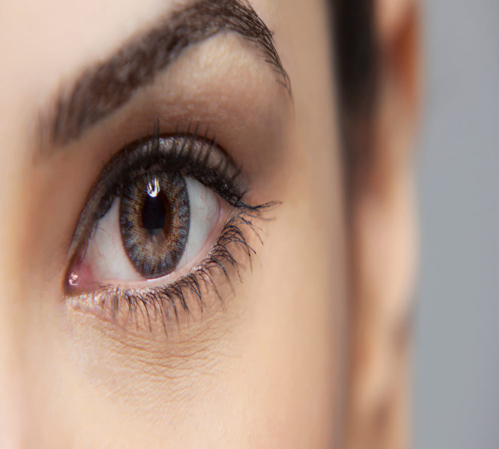 blinking your eyes for sharp mind 
