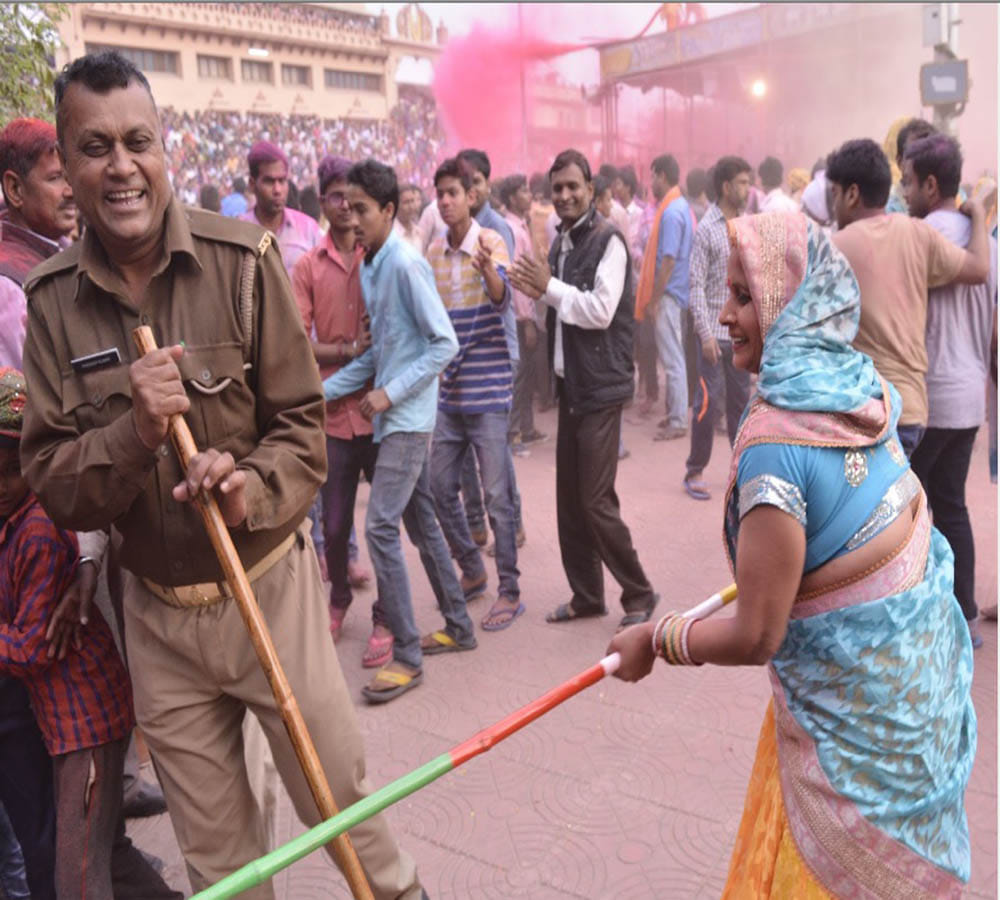 holi celebration lord sri krishna birth place