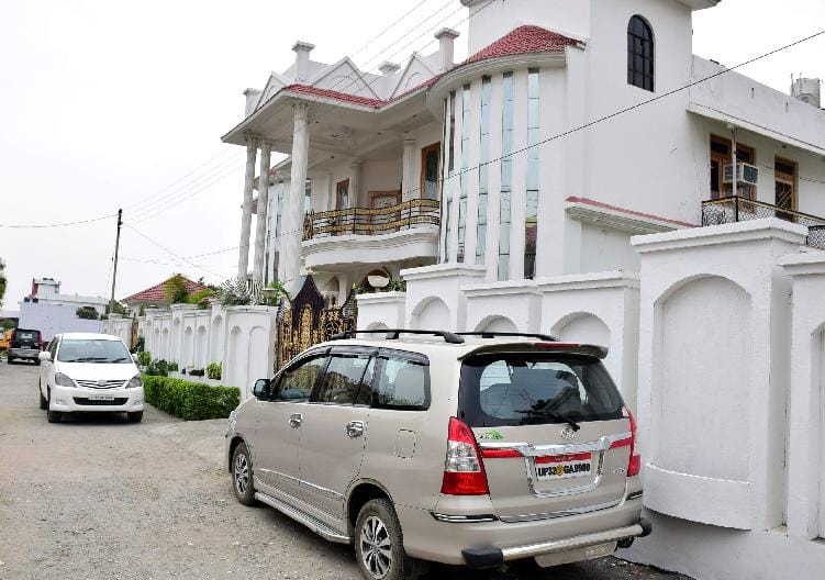 Income Tax raids in Haldwani