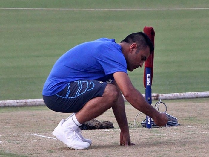 MS Dhoni Visits Pitch In Debut Test Test For Ranchi