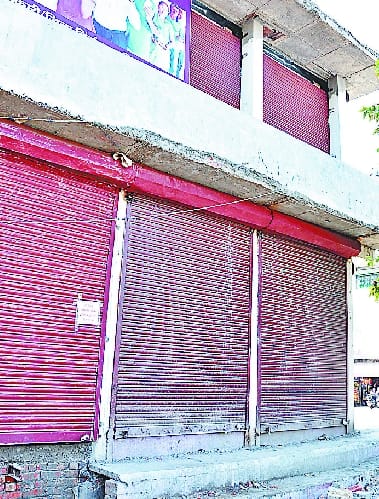 Seals imposed on three illegal constructions