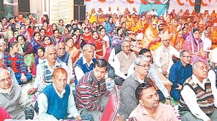 vinamrata jeewan ka aabhusan ःsaurabh sagar