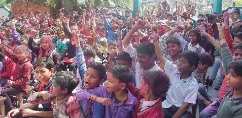 Safe hali auspicious holi