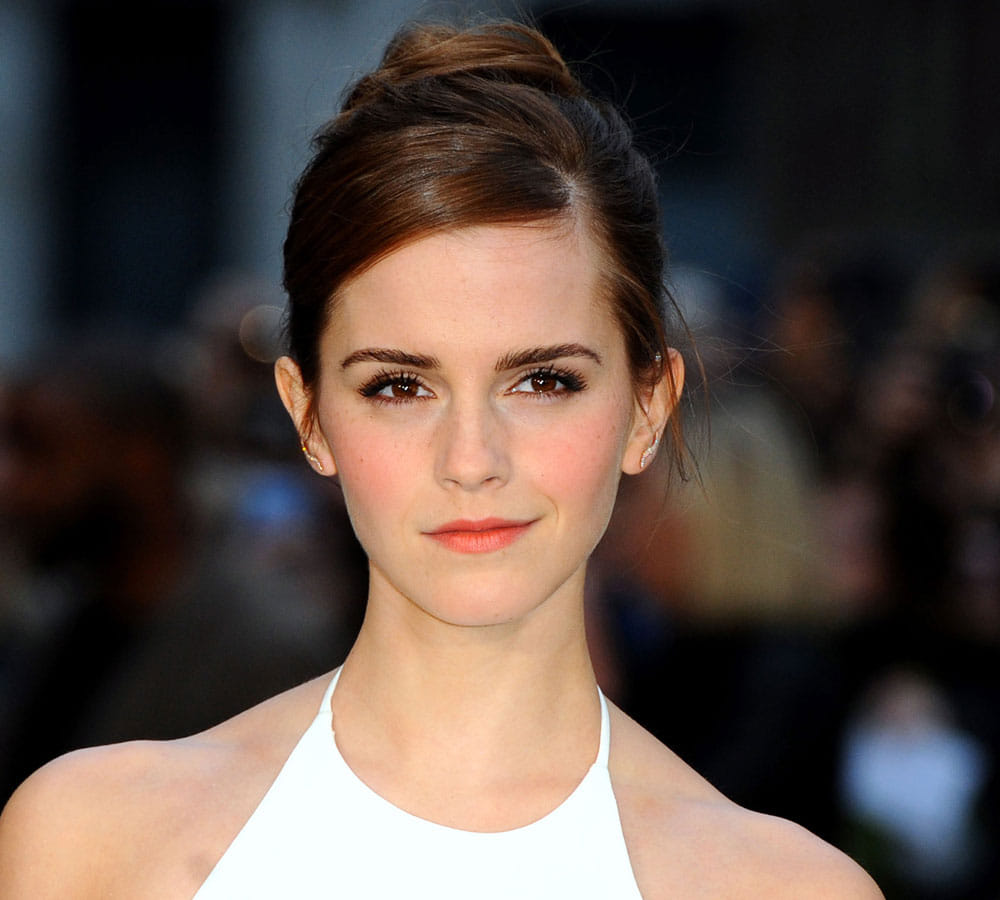 emma watson wishes happy holi to fan