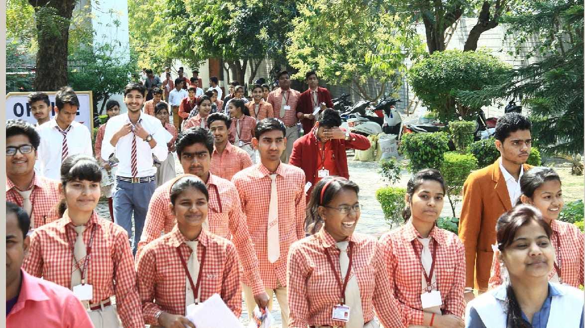 CBSE exams begin, first day students of 12th passed papers