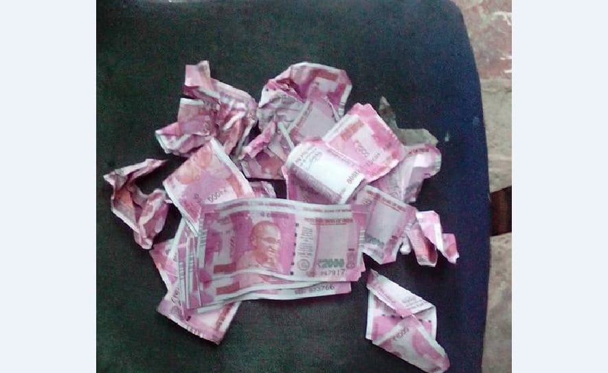 These fours adopted this funda to run counterfeit notes of 2 to 2 thousand in rajasthan