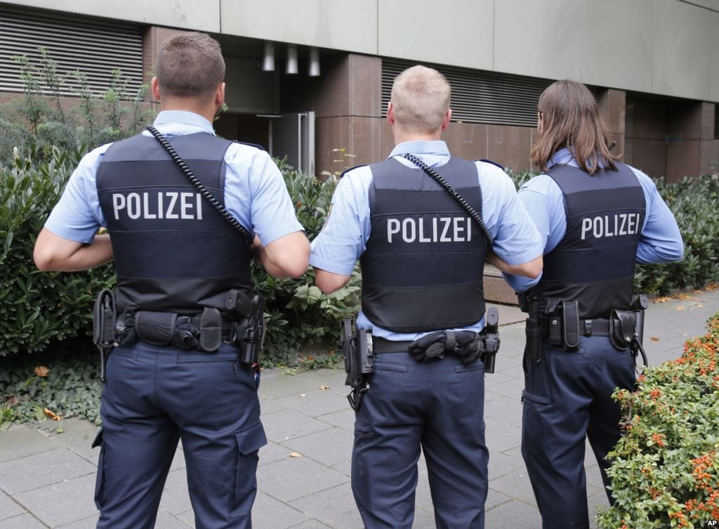 5 injured in axe attack at Duesseldorf station; 1 arrested in Germany