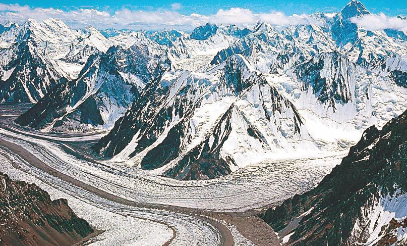 Glacier broken in the village sumaduma