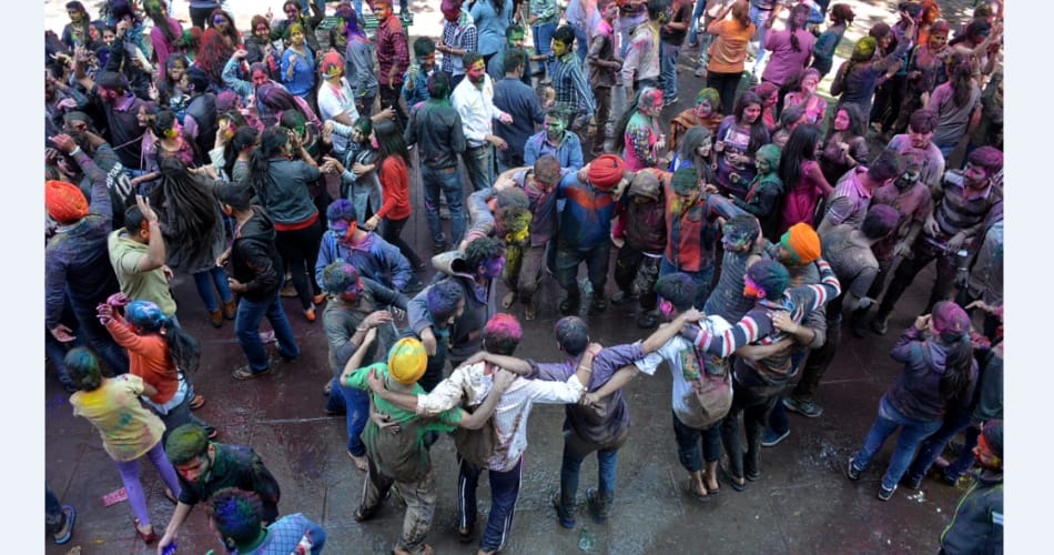 Administrations ordered to stop celebrating Holi in Hostels.