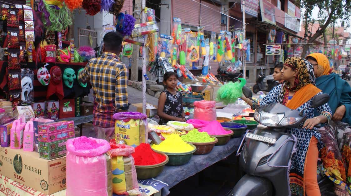 holi market in jaipur