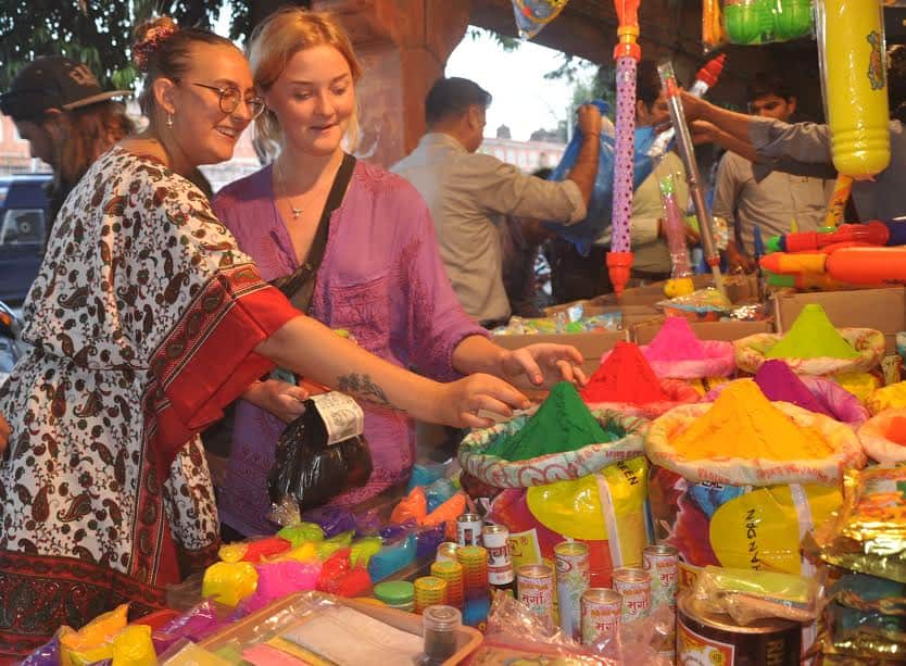 holi market in jaipur