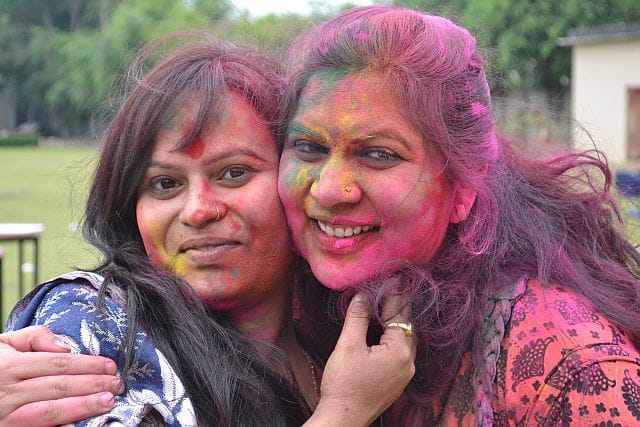 Holi gala in colleges, home departure begins