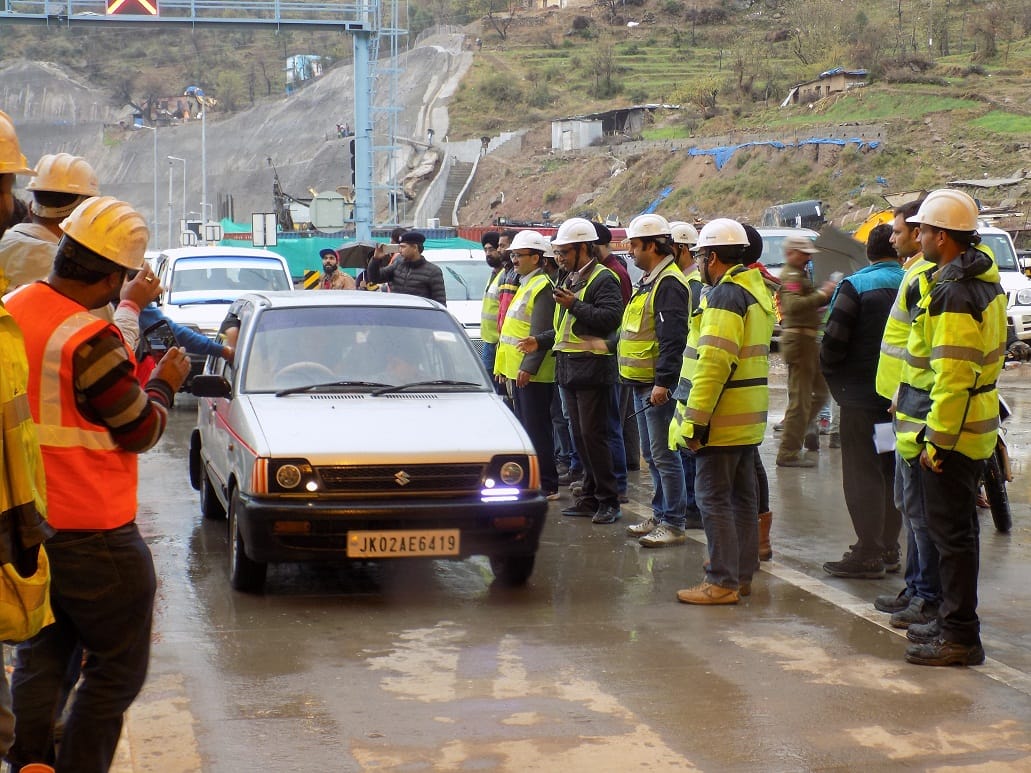 chenani nashri tunnel trail start