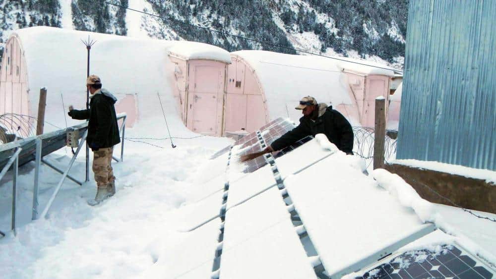 snowfall in many places in uttarakhand
