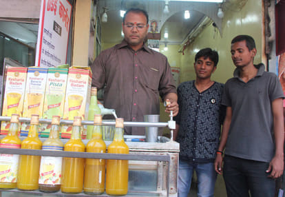 banarasi sweets and thandai makes thi sholi very special
