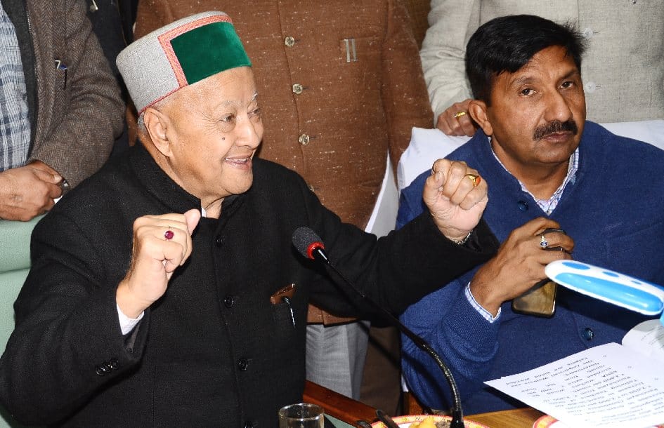 CM Virbhadra Singh Defamation Case Rejected at Una Court.