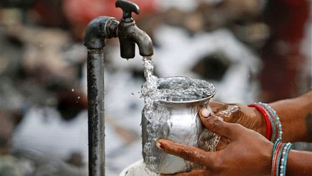 extra water on Holi in Jaipur