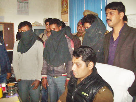 Five arrested for theft of lakhs of rupees in temple