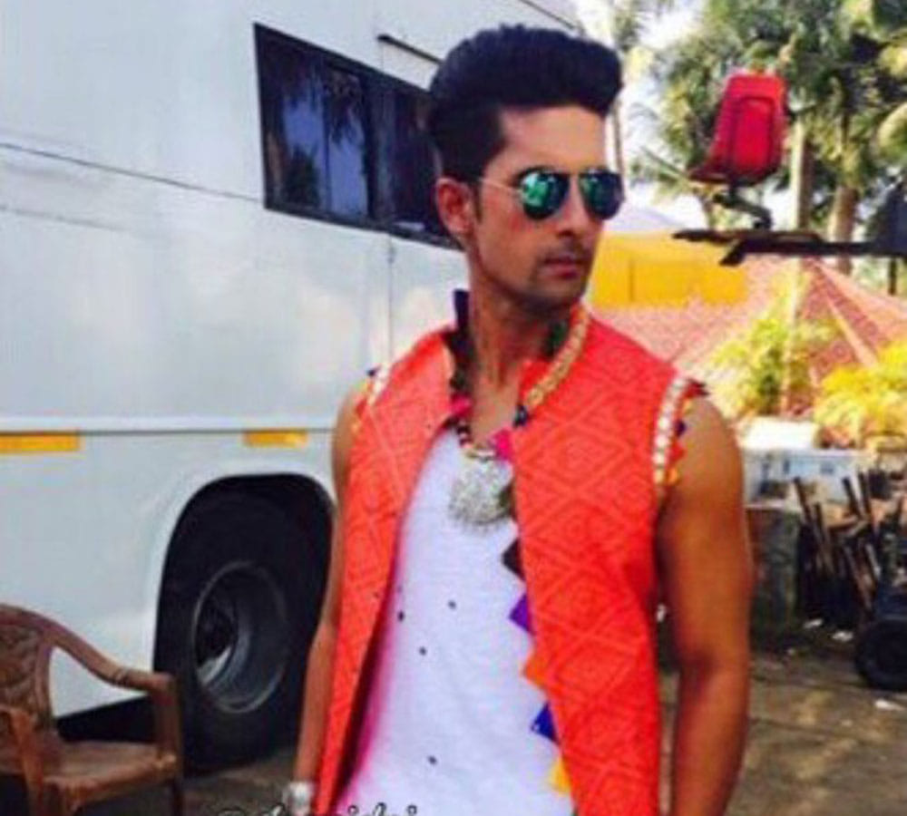 television serial cast celebrate holi