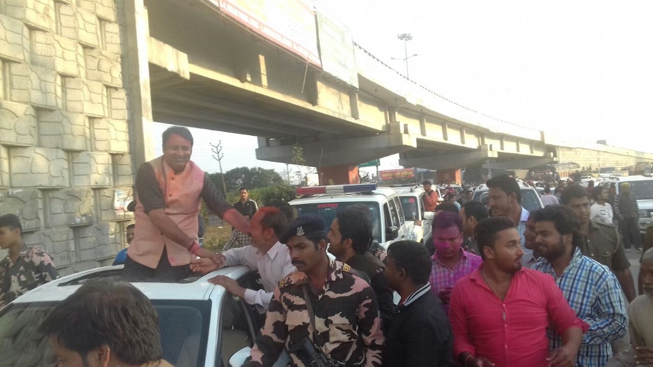 sangeet som Jules from modipuram, fiercely packed pack