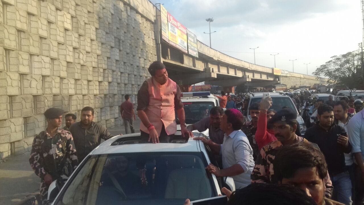 sangeet som Jules from modipuram, fiercely packed pack