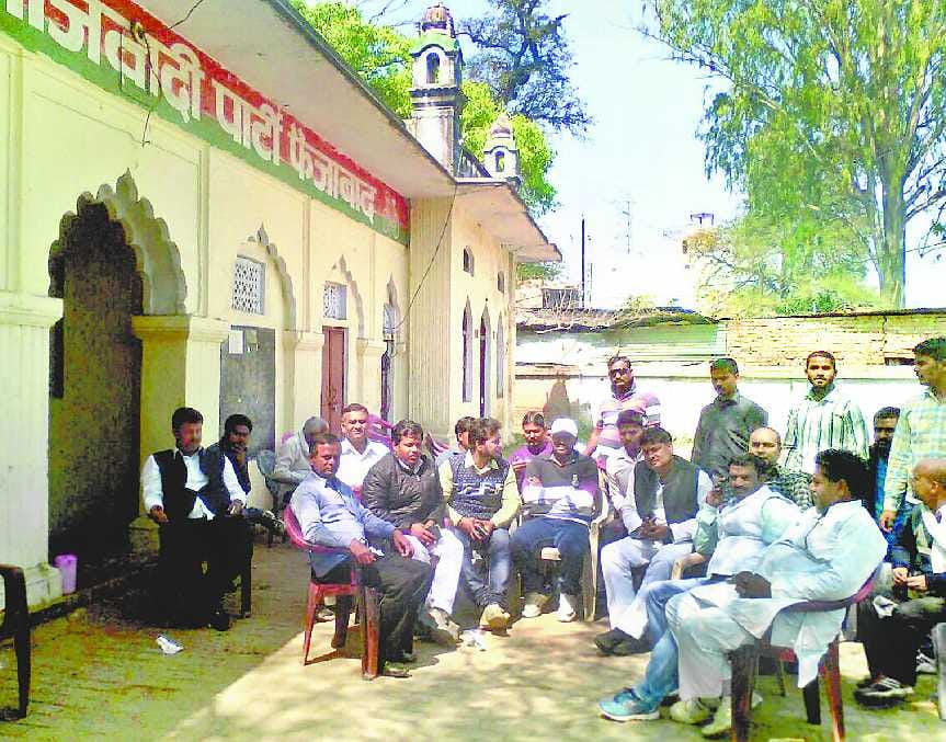 SP can not win despite being in power