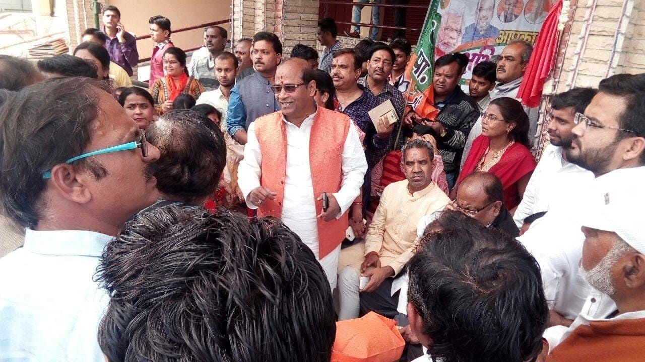 celebration of bjp supporters