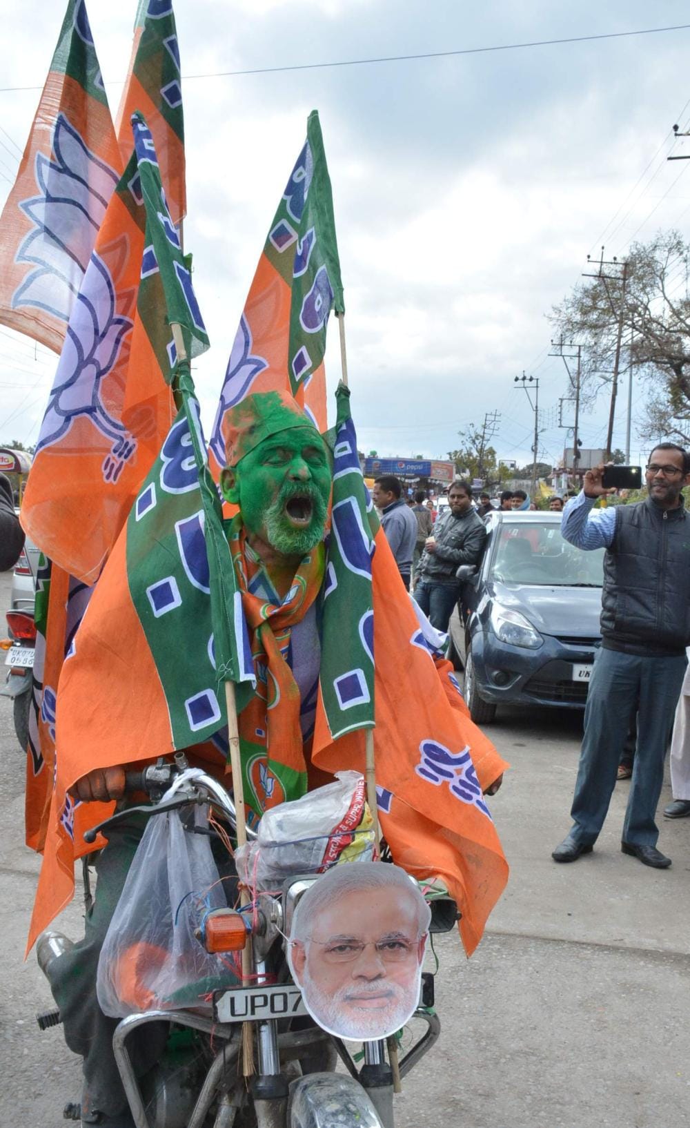 bjp won in amroha three seat