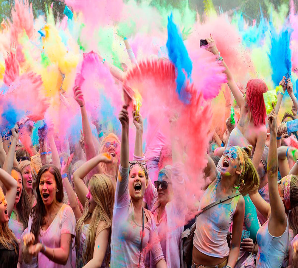best outfits for holi, try it 