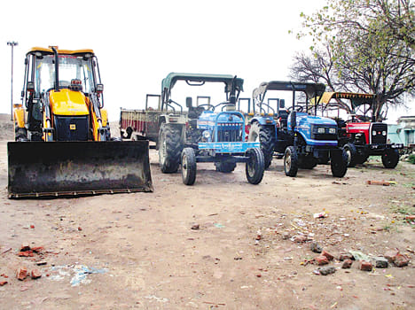 JCB and three tractors in illegal minin