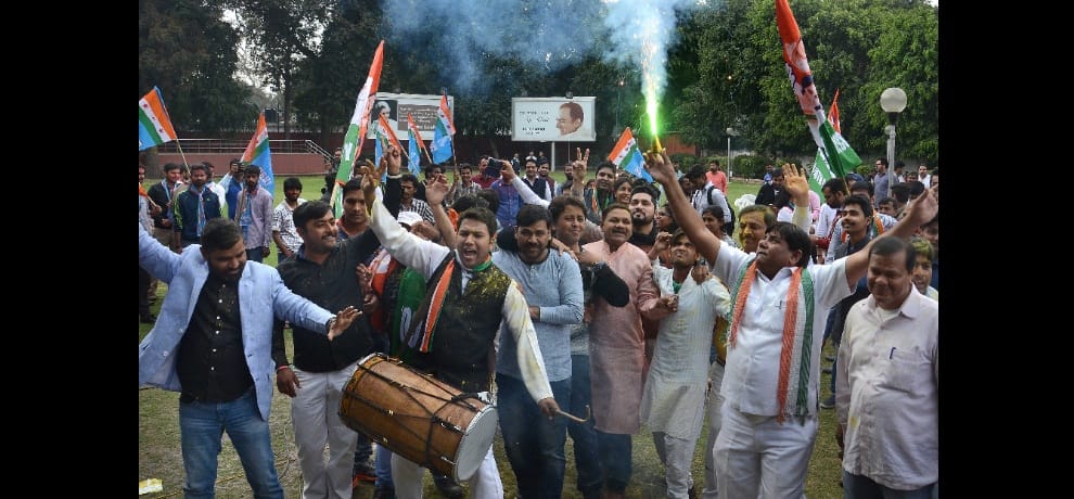 Congress workers celebrate celebration