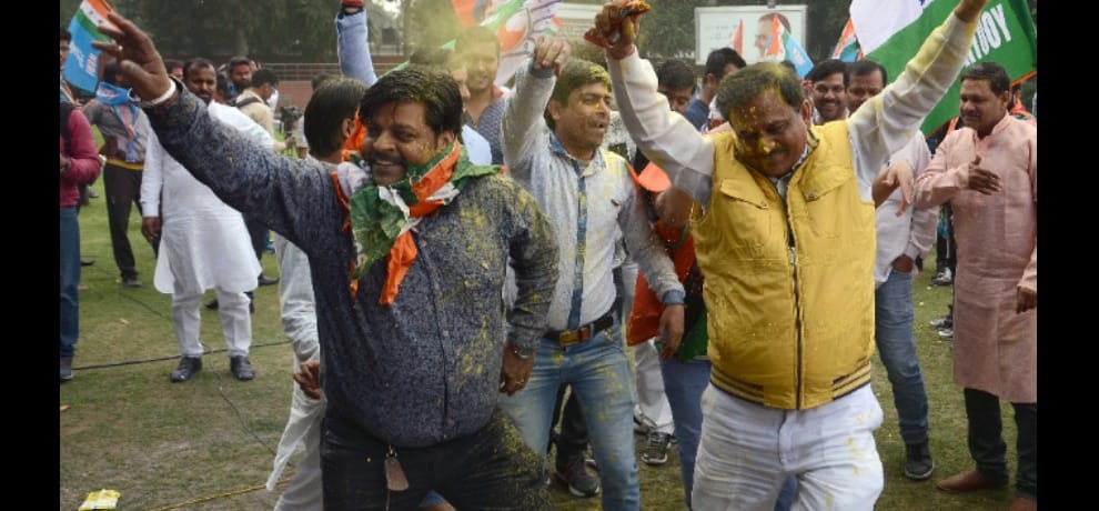 Congress workers celebrate celebration
