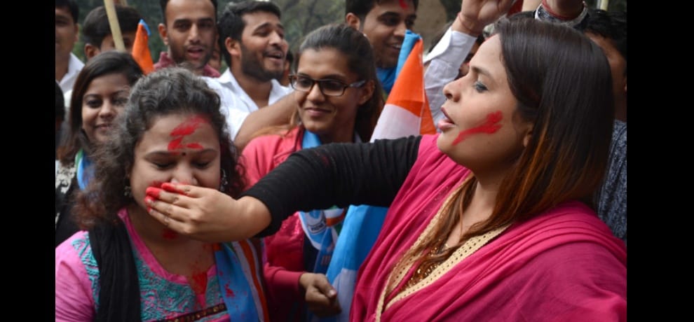 Congress workers celebrate celebration