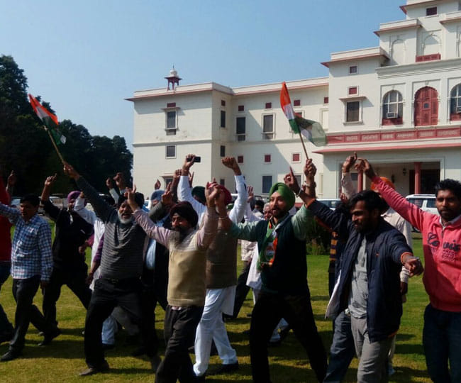 congress victory celebration, PUNJAB Election Results, result of Punjab election 2017
