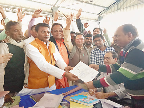 Certificate entrusted to winning candidates