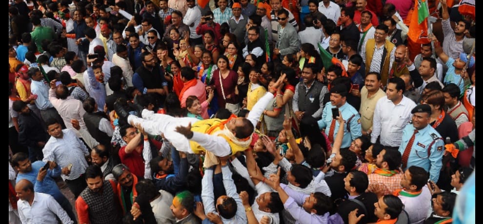 BJP's celebration: Kesariya's passion for color