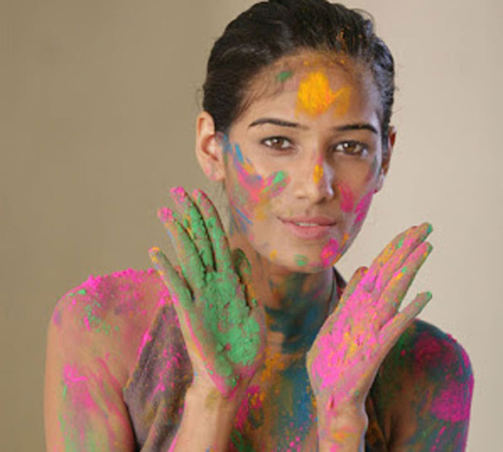 poonam pandey release holi video for her fans